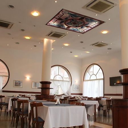 Hotel Reviens بينامار المظهر الخارجي الصورة