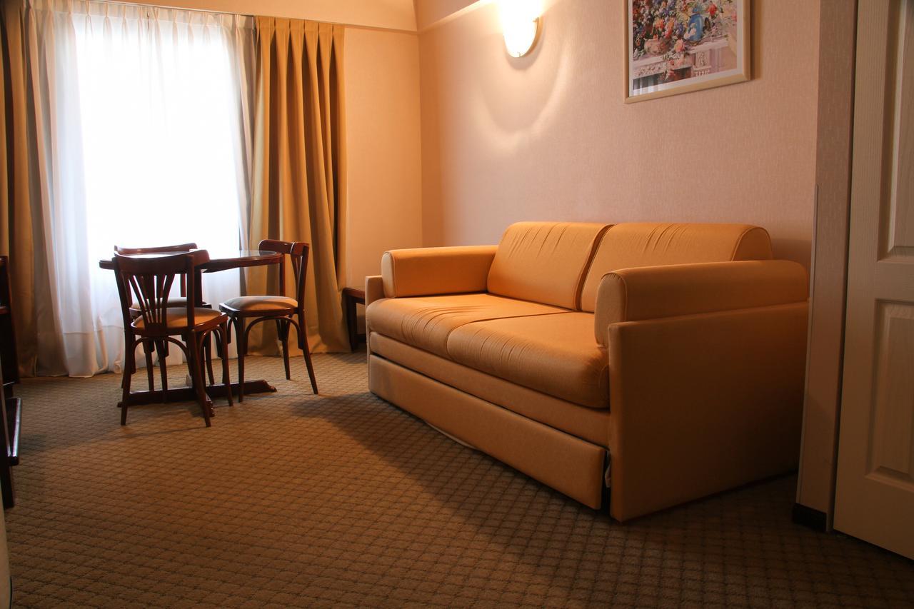 Hotel Reviens بينامار المظهر الخارجي الصورة